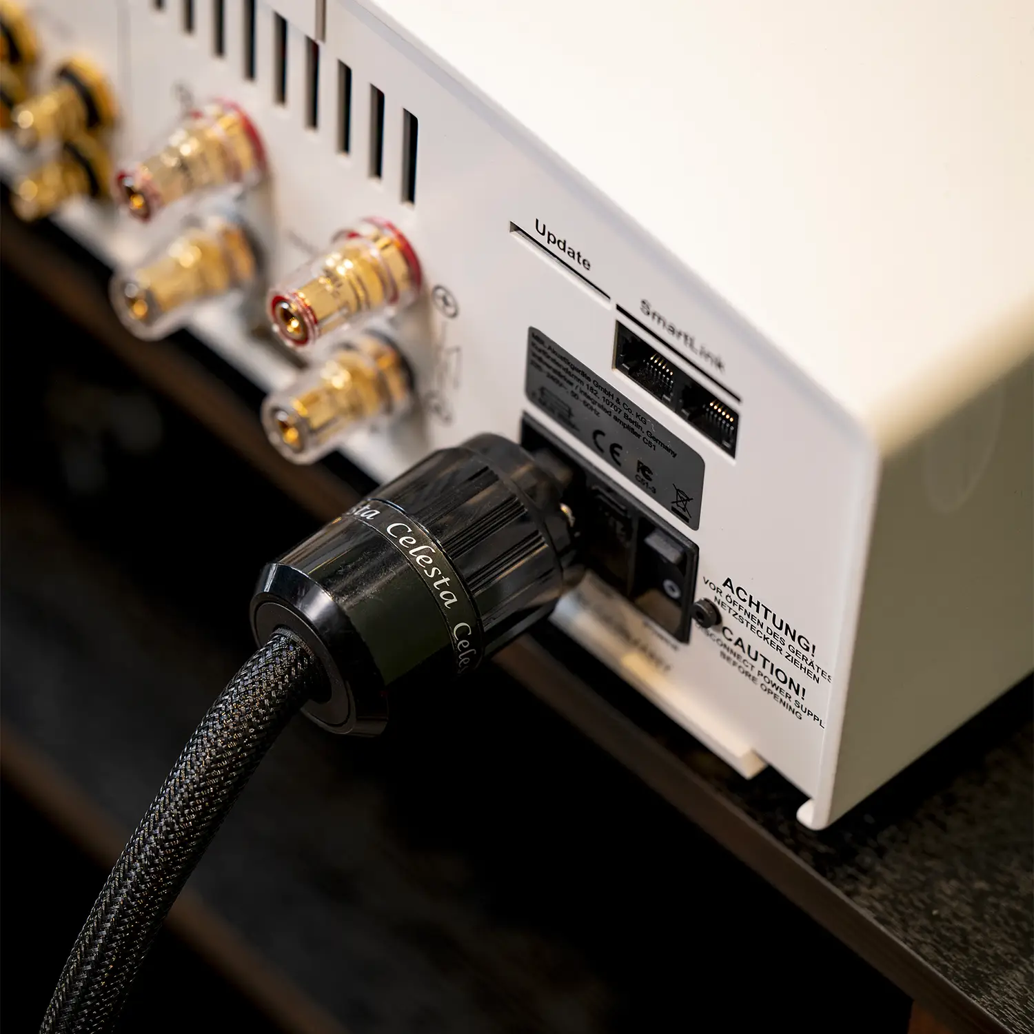 Câble secteur Esprit Celesta Power avec connecteur IEC et finition cuivre pur